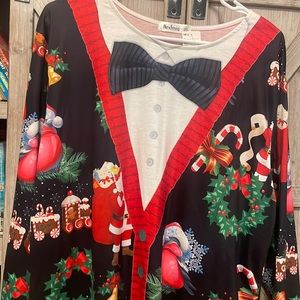 New plus size printed long sleeved t shirt - looks like ugly sweater- lighter